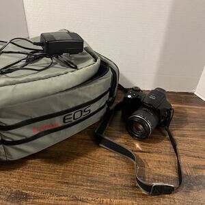 Fujifilm FinePix S Series S6000fd 6.3MP Digital Camera - Black Read W/case